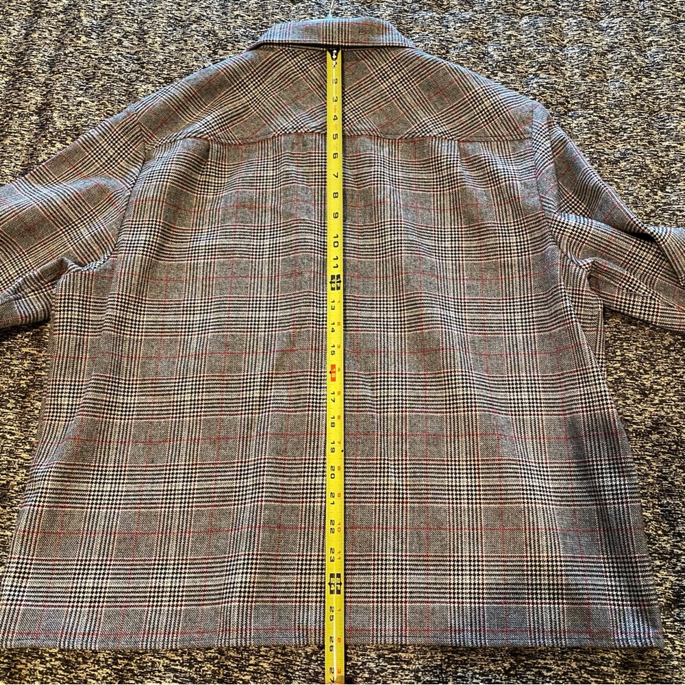 Men’s Glen Plaid square bottom jacket with one pocket on right side - Picture 4 of 7